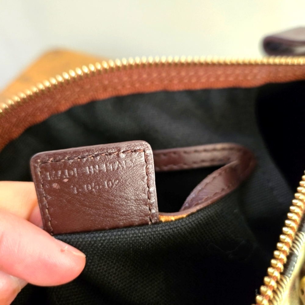 Burberry Cream and Brown Checkered Duffel Bag - Picture 9 of 9